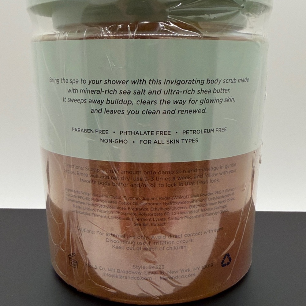 Firming & Toning Body Scrub from Botibae. The finest Korean Skincare. - Picture 2 of 6